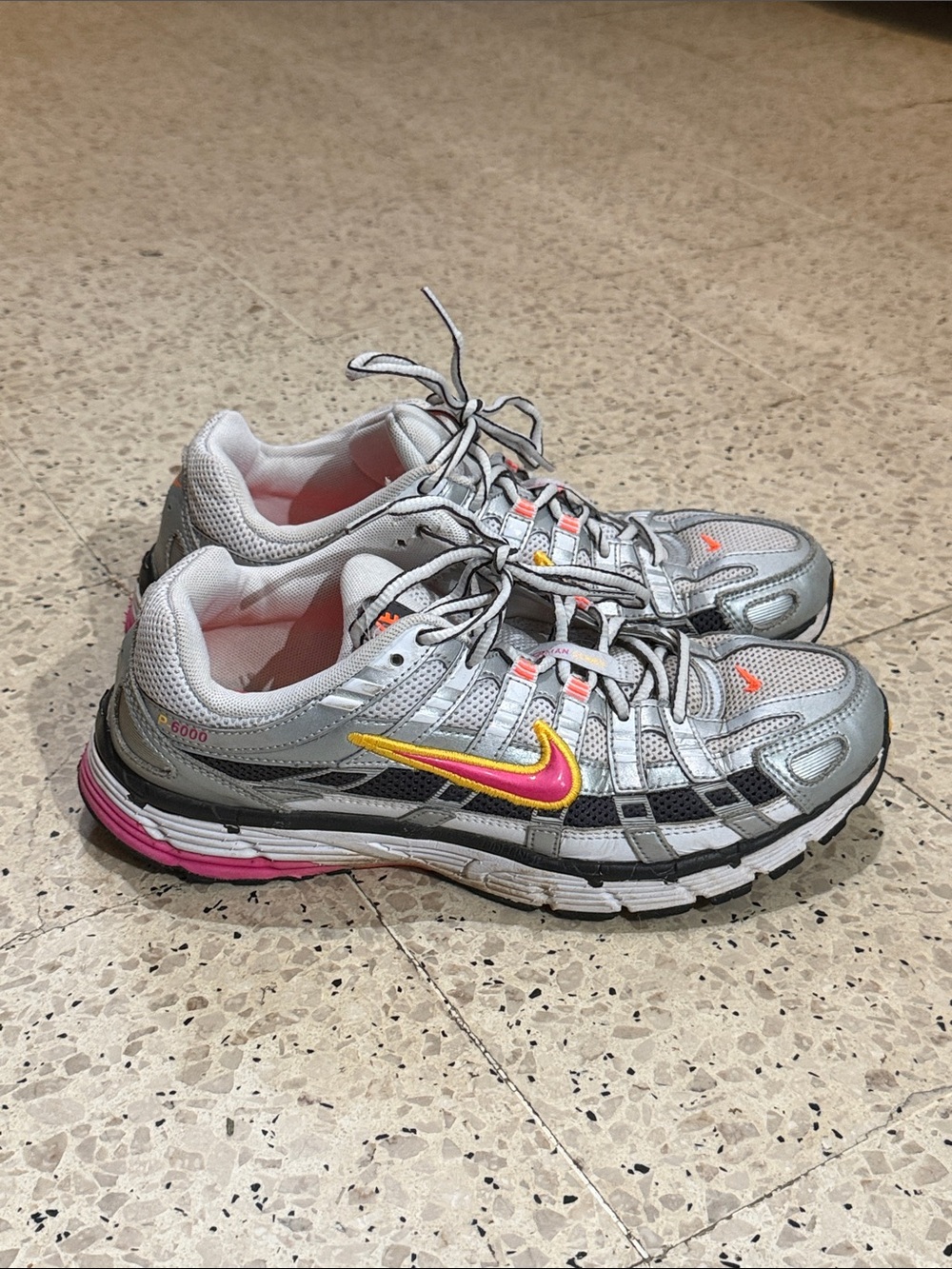 Nike P6000 Silver Athletic Sneakers with Pink & Yellow Swoosh Women’s Size 9